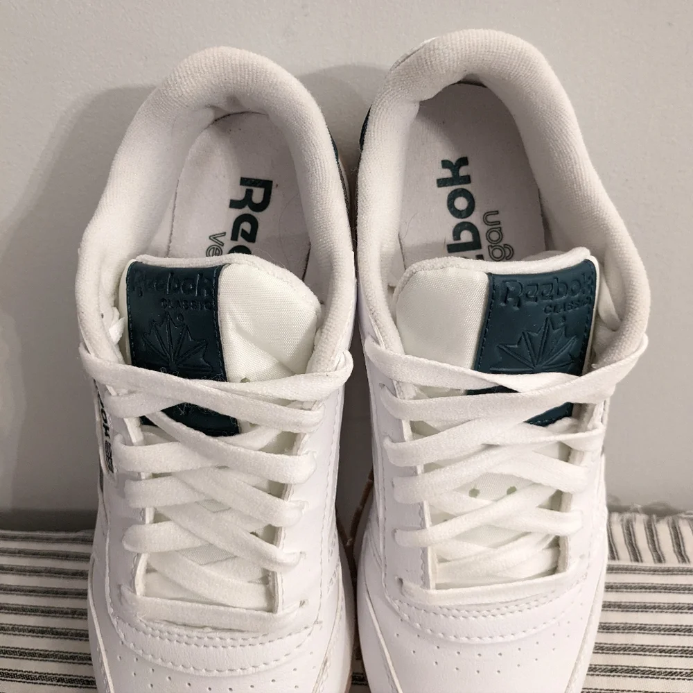 Reebok‎ Classic Leather sneakers White/green Youth 4.5